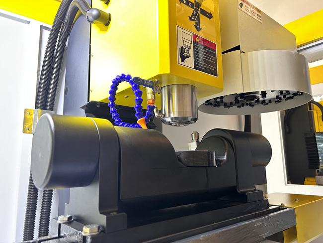 VMC300小型五軸機(jī)床主軸