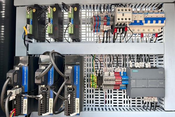 機(jī)電傳動控制綜合實(shí)驗(yàn)臺